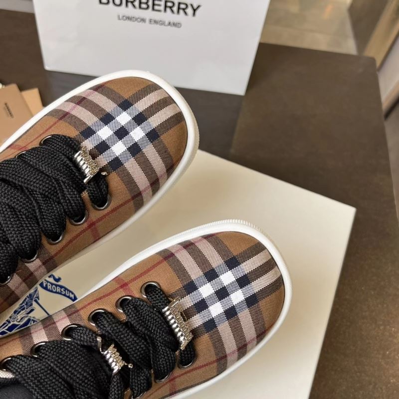 Burberry Low Shoes